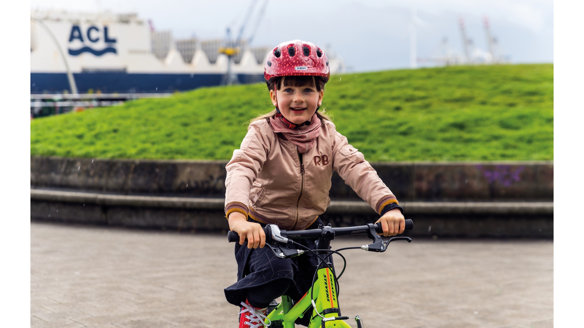 Велошлем детский ABUS Smiley 2.0 Cherry Heart