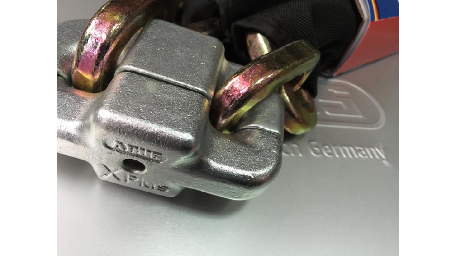 Мотозамок ABUS 4900 Granit Extreme X-Plus