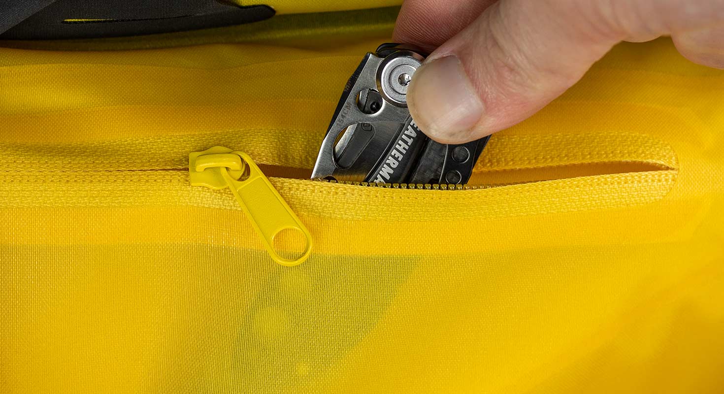 apidura-backcountry-frame-pack-feature-interior-pocket.jpg