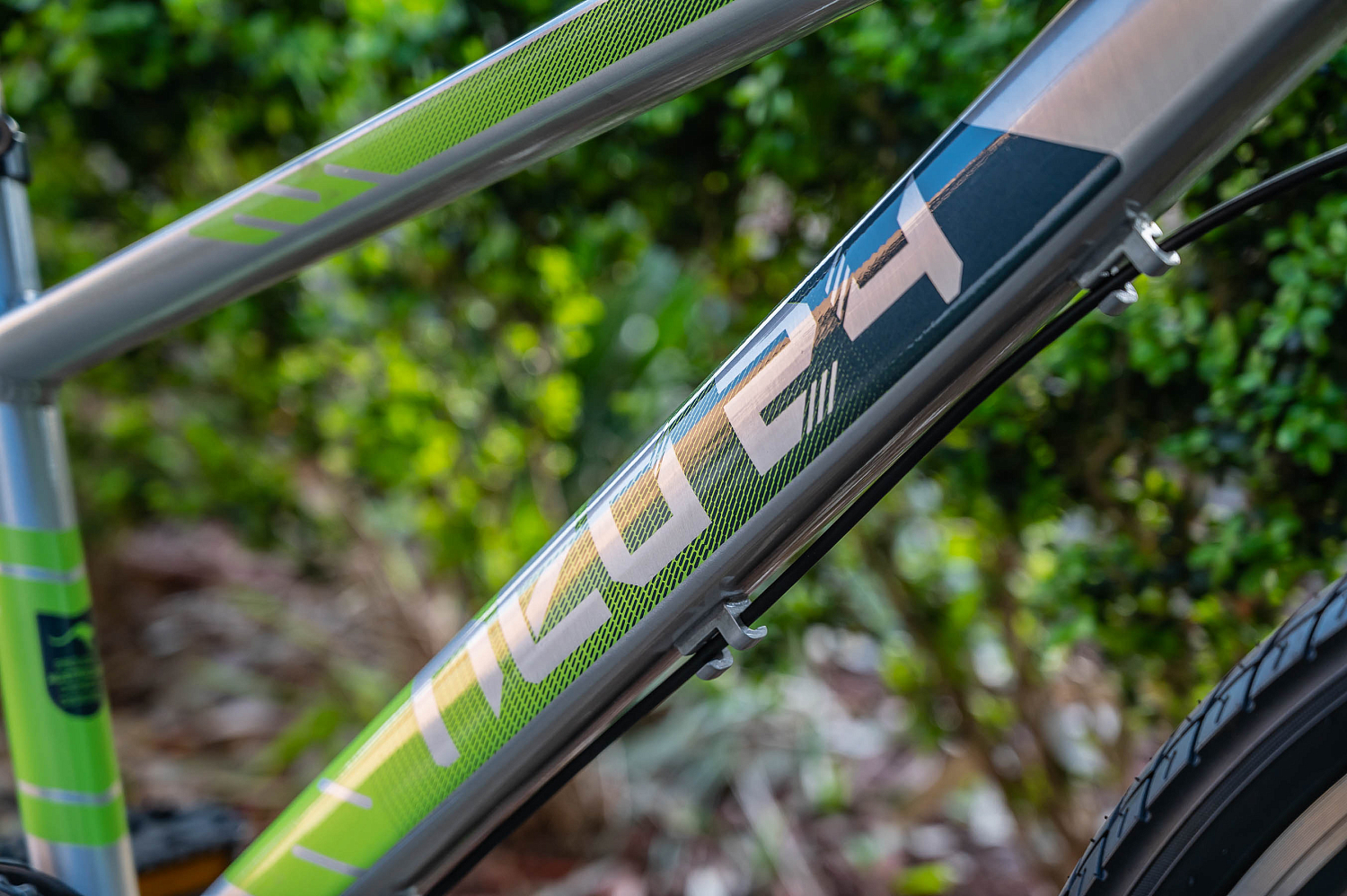 Детский велосипед Apollo NEO 3i boys 24", Brushed Alloy / Slate / Lime Green Fade