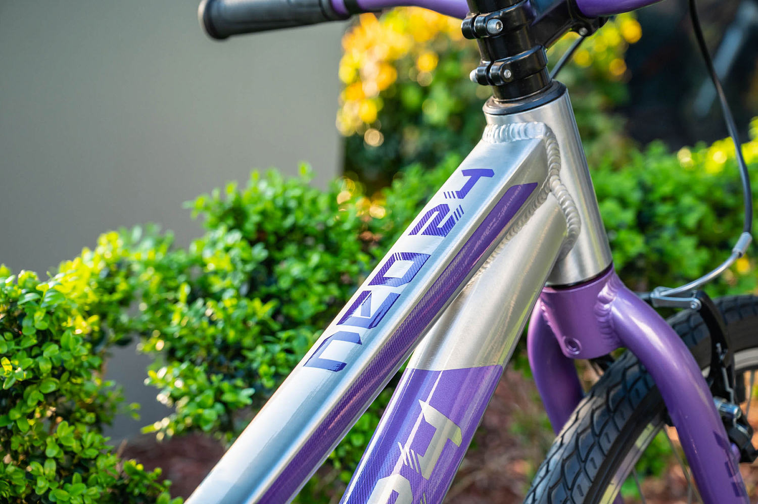 Детский велосипед Apollo NEO 3i girls 24", Brushed Alloy / Lavender / Purple Fade