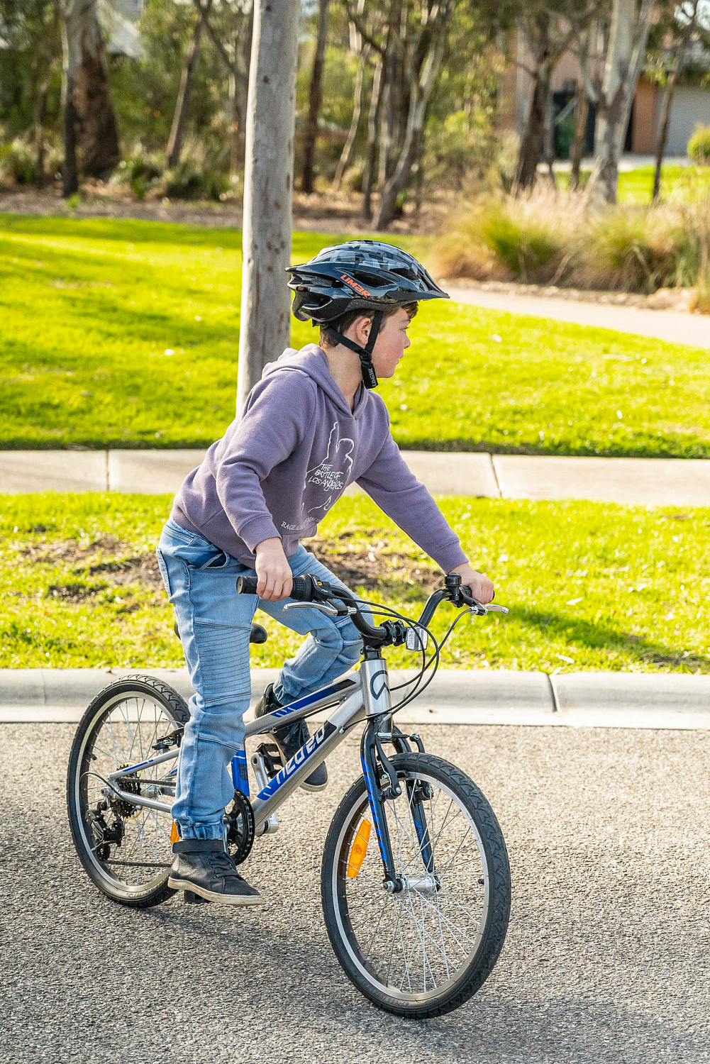 Детский велосипед Apollo NEO 6s boys 20", Brushed Alloy / Black / Blue Fade