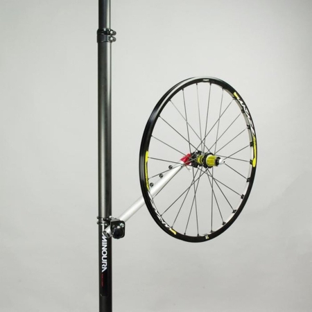 Крепление для колес MINOURA серебристое (10229)