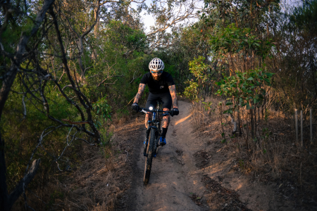 Велофара Knog PWR Mountain 2000 Lumens