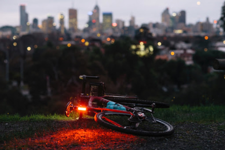 Мигалка Knog Blinder Mob V Kid Grid 44 Lumens Black