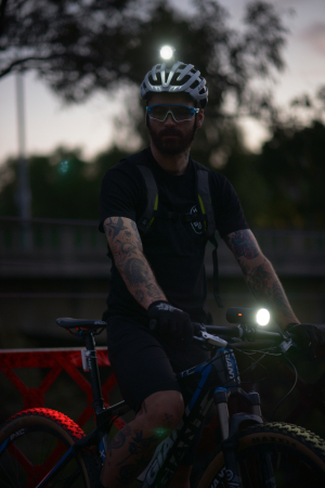 Велофара Knog PWR Mountain 2000 Lumens
