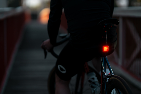 Мигалка Knog Blinder Skull Array Rear 100 Lumens