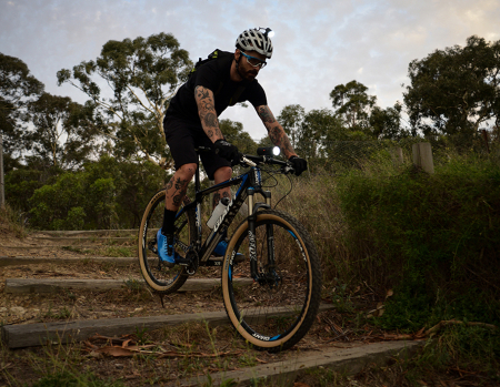 Велофара Knog PWR Mountain 2000 Lumens