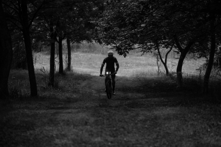 Велофара Knog PWR Mountain 2000 Lumens