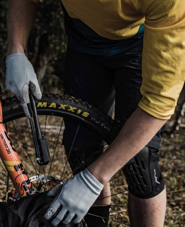 Наколенник POC VPD System Lite Knee Uranium Black, S