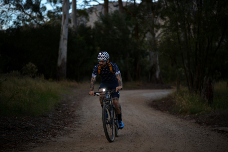 Велофара Knog PWR Mountain 2000 Lumens